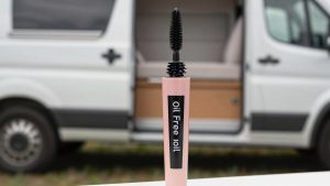 Best Oil Free Mascara in 2026: Specs and Prices Compared