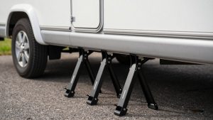 Best Tongue Jacks for Travel Trailers